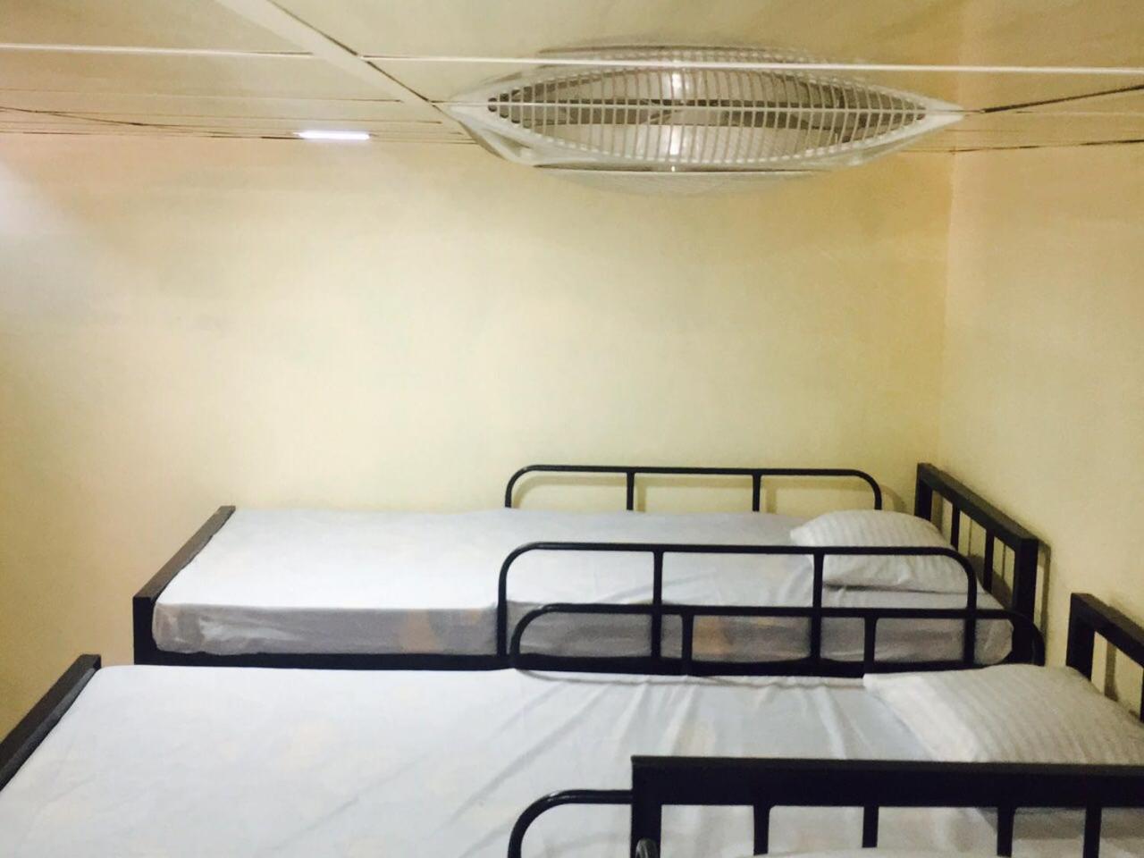 J hostel kandy Eksteriør billede