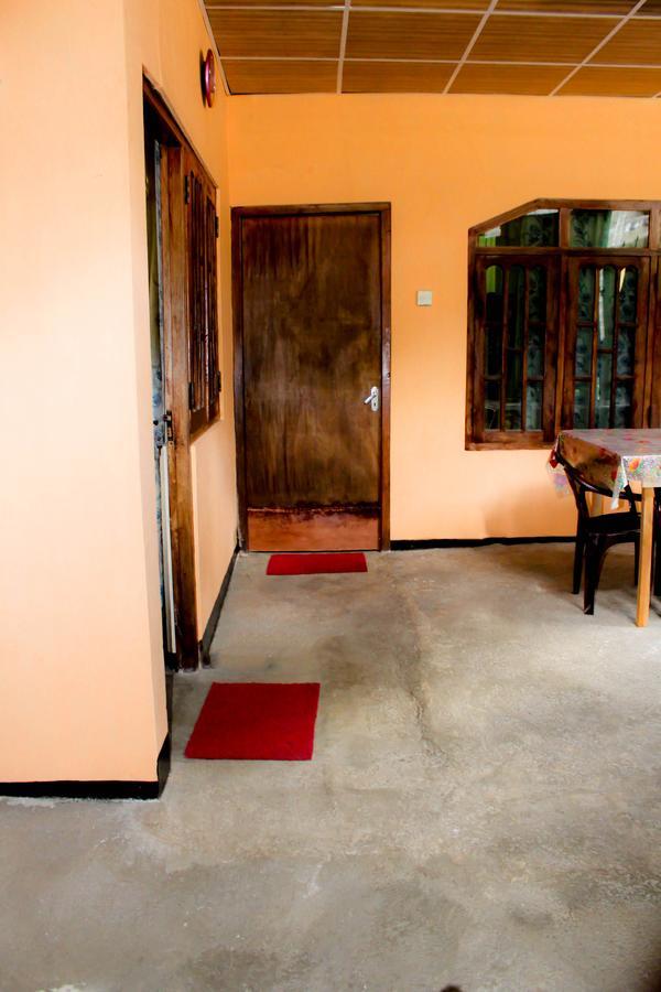 J hostel kandy Eksteriør billede