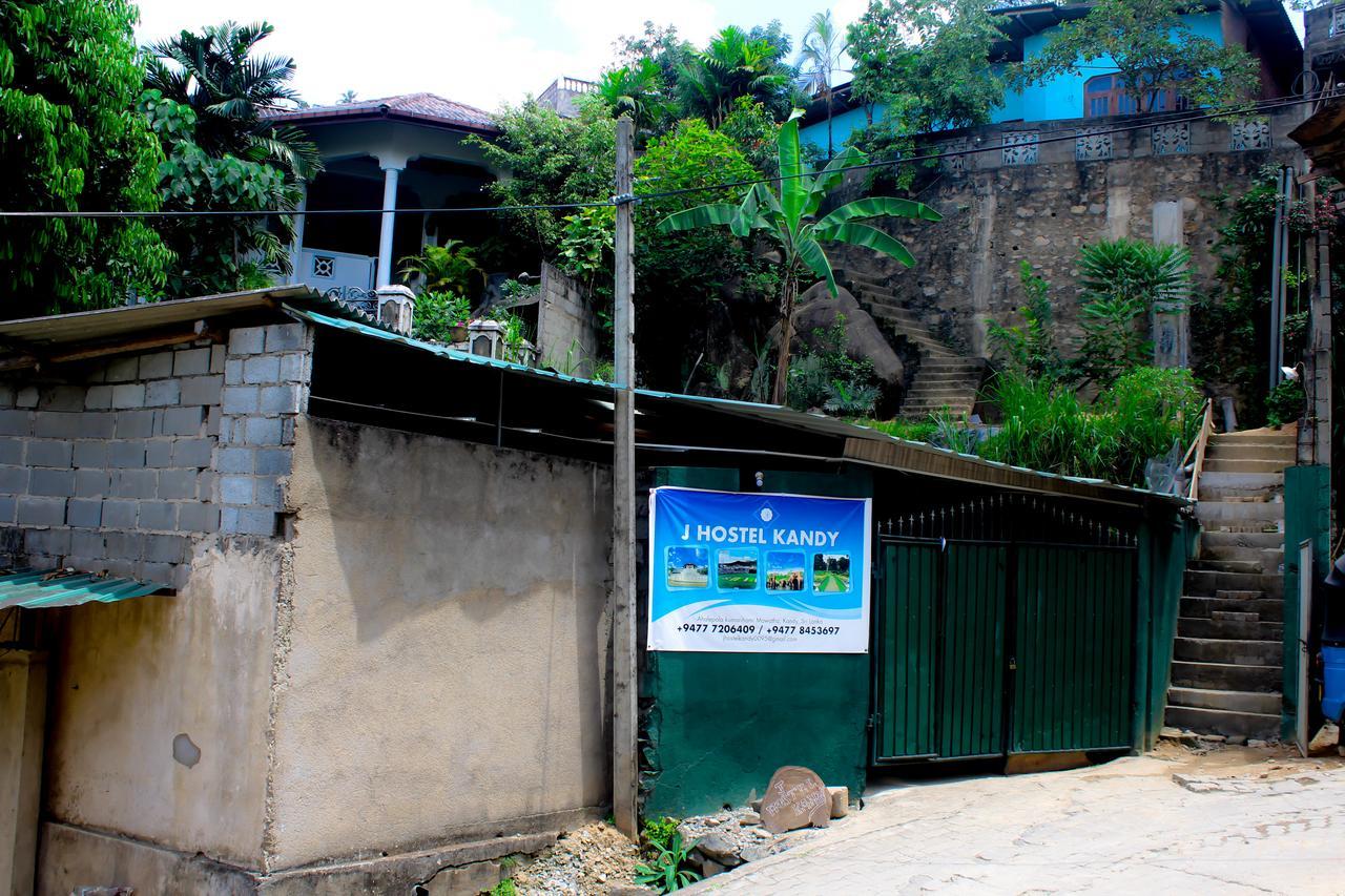 J hostel kandy Eksteriør billede